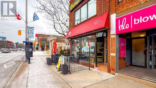 484 Danforth Avenue, Toronto, ON 