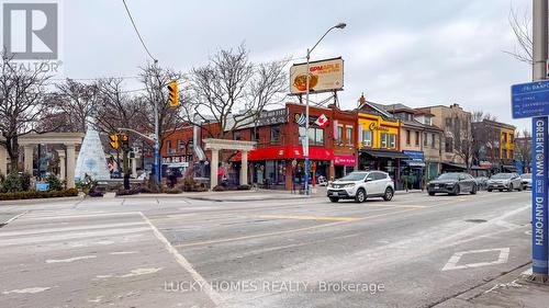 484 Danforth Avenue, Toronto, ON 