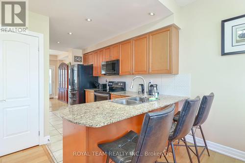 24 - 871 New Westminster Drive, Vaughan, ON - Indoor Photo Showing Kitchen With Double Sink