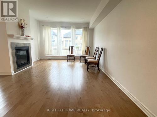 405 Cornice Street, Ottawa, ON - Indoor Photo Showing Living Room With Fireplace