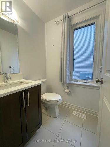 405 Cornice Street, Ottawa, ON - Indoor Photo Showing Bathroom