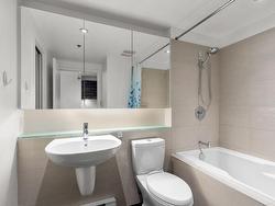 Ensuite bathroom - 