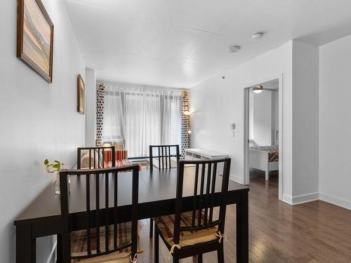 Dining room - 547-1414 Rue Chomedey, Montréal (Ville-Marie), QC - Indoor Photo Showing Other Room