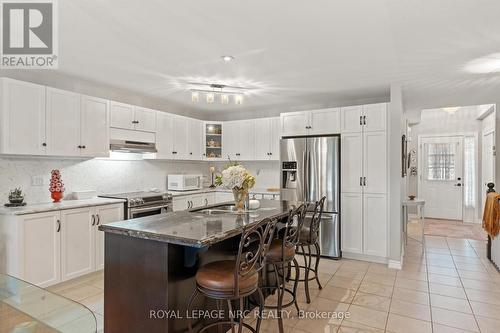 11 - 77 Avery Crescent, St. Catharines, ON - Indoor Photo Showing Kitchen With Upgraded Kitchen