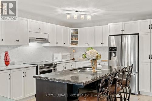 11 - 77 Avery Crescent, St. Catharines, ON - Indoor Photo Showing Kitchen With Upgraded Kitchen