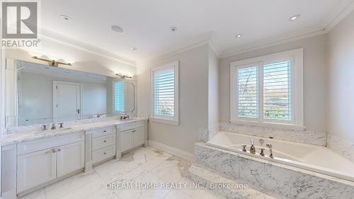 276 Dunview Avenue, Toronto, ON - Indoor Photo Showing Bathroom