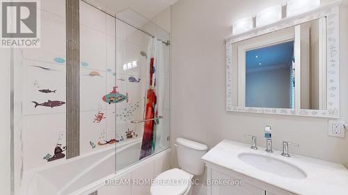 276 Dunview Avenue, Toronto, ON - Indoor Photo Showing Bathroom