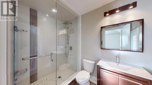 276 Dunview Avenue, Toronto, ON - Indoor Photo Showing Bathroom