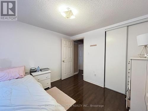 36 - 2555 Thomas Street, Mississauga, ON - Indoor Photo Showing Bedroom