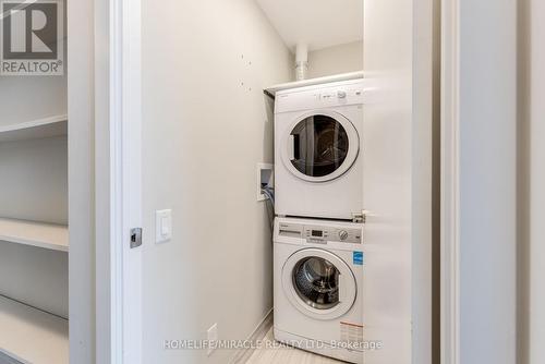 155 - 38 Howard Park Avenue, Toronto, ON - Indoor Photo Showing Laundry Room