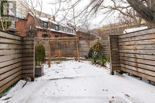 155 - 38 Howard Park Avenue, Toronto, ON - Outdoor