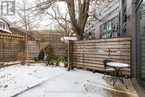 155 - 38 Howard Park Avenue, Toronto, ON - Outdoor