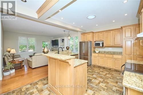 7 Scottdale Court, Pelham, ON - Indoor Photo Showing Kitchen