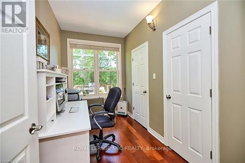 7 Scottdale Court, Pelham, ON - Indoor Photo Showing Office