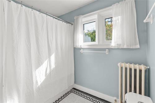 251 Duffield Street, Winnipeg, MB - Indoor Photo Showing Bathroom