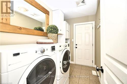 98 Cardinal Crescent, Welland, ON - Indoor Photo Showing Laundry Room