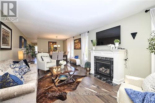 98 Cardinal Crescent, Welland, ON - Indoor Photo Showing Living Room With Fireplace