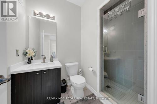 1 Walker Boulevard, New Tecumseth, ON - Indoor Photo Showing Bathroom