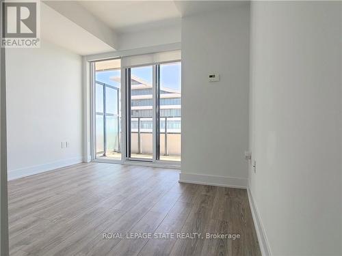 5007 - 30 Shore Breeze Drive, Toronto, ON - Indoor Photo Showing Other Room