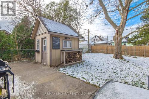 5 Glen Avenue, St. Catharines (458 - Western Hill), ON - Outdoor