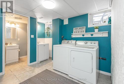 5 Glen Avenue, St. Catharines (458 - Western Hill), ON - Indoor Photo Showing Laundry Room