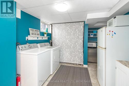 5 Glen Avenue, St. Catharines (458 - Western Hill), ON - Indoor Photo Showing Laundry Room