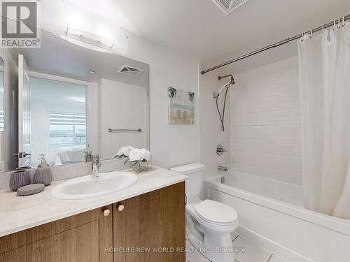 301 - 376 Highway 7 E, Richmond Hill, ON - Indoor Photo Showing Bathroom