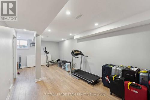 121 Ashpark Crescent, Ottawa, ON - Indoor Photo Showing Gym Room