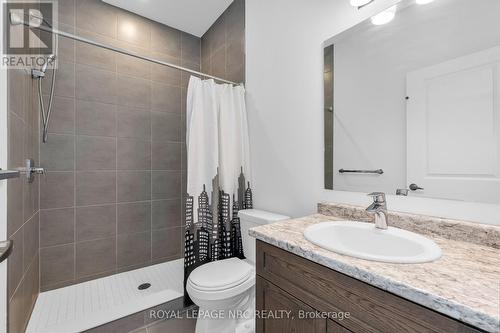 85 Borden Trail, Welland (769 - Prince Charles), ON - Indoor Photo Showing Bathroom