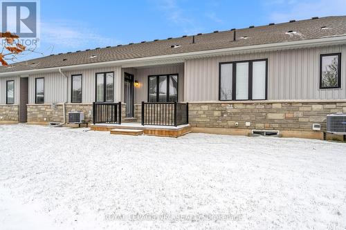 85 Borden Trail, Welland (769 - Prince Charles), ON - Outdoor With Deck Patio Veranda