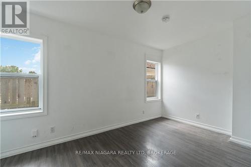 237 Mitchell Street, Port Colborne, ON - Indoor Photo Showing Other Room