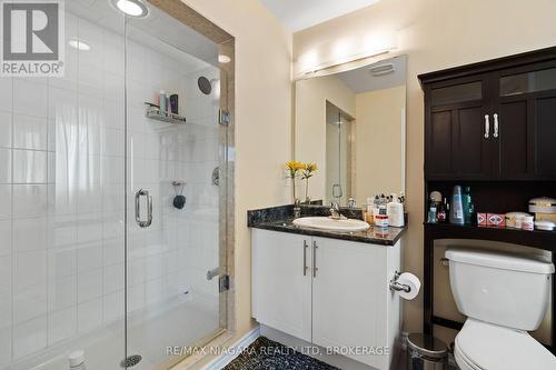 8096 Blue Ash Lane, Niagara Falls, ON - Indoor Photo Showing Bathroom