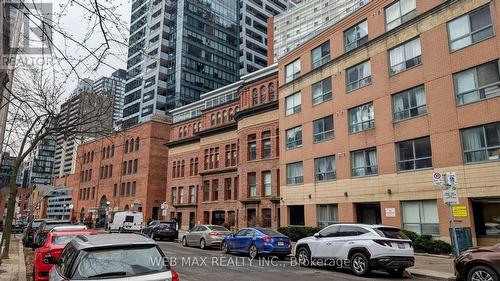 107 - 11 St Joseph Street, Toronto, ON - Outdoor