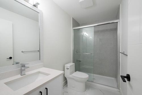 Lower Suite 20158 27A Avenue, Langley, BC - Indoor Photo Showing Bathroom