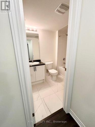 (Bsmt) - 57 Durham Avenue, Barrie, ON - Indoor Photo Showing Bathroom