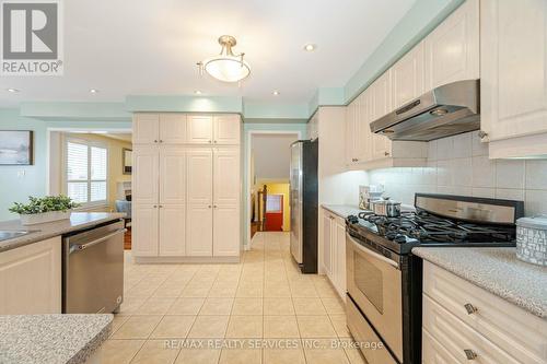 64 Edenbrook Hill Drive, Brampton, ON - Indoor Photo Showing Kitchen