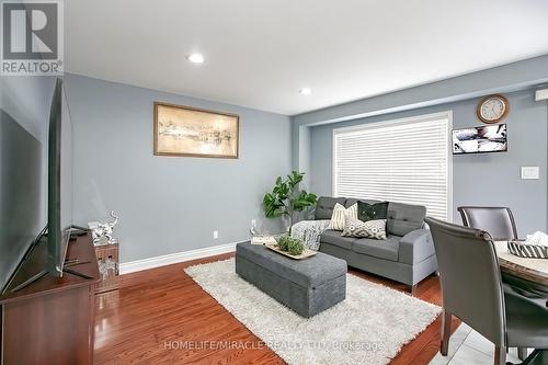 61 Lauraglen Crescent, Brampton, ON - Indoor Photo Showing Living Room