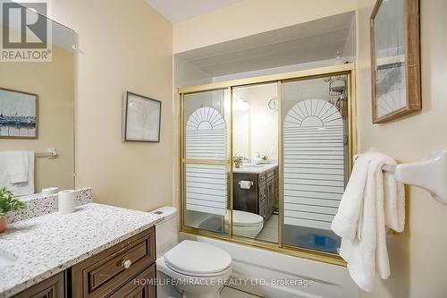 61 Lauraglen Crescent, Brampton, ON - Indoor Photo Showing Bathroom