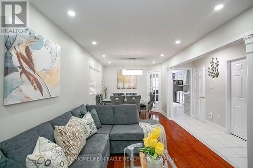 61 Lauraglen Crescent, Brampton, ON - Indoor Photo Showing Living Room