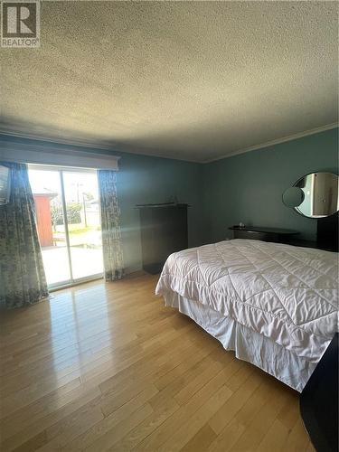 195 Carrie, Sturgeon Falls, ON - Indoor Photo Showing Bedroom