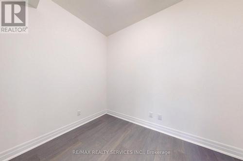 3406 - 36 Elm Drive W, Mississauga, ON - Indoor Photo Showing Other Room