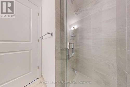 3406 - 36 Elm Drive W, Mississauga, ON - Indoor Photo Showing Bathroom