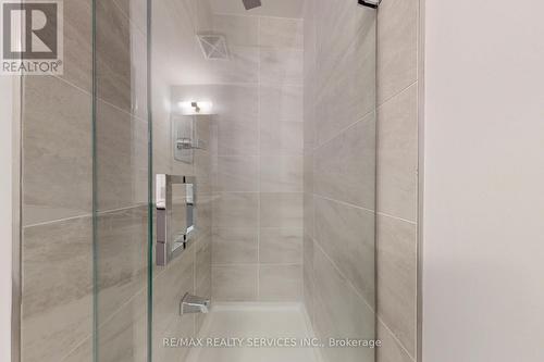 3406 - 36 Elm Drive W, Mississauga, ON - Indoor Photo Showing Bathroom