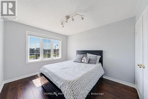 39 Snapdragon Square, Brampton, ON - Indoor Photo Showing Bedroom