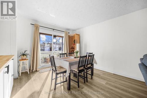 33 Winniett Street, Brantford, ON - Indoor Photo Showing Dining Room