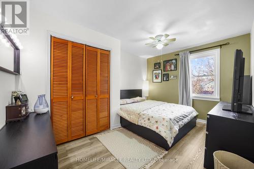 33 Winniett Street, Brantford, ON - Indoor Photo Showing Bedroom