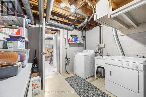 33 Winniett Street, Brantford, ON - Indoor Photo Showing Laundry Room