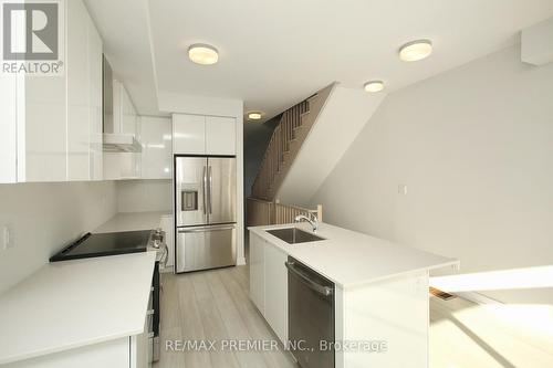 128 Brockley Drive, Toronto, ON - Indoor Photo Showing Kitchen