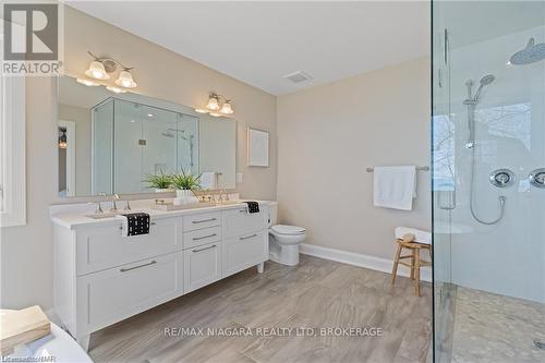 755 Lakeshore Road, Fort Erie, ON - Indoor Photo Showing Bathroom