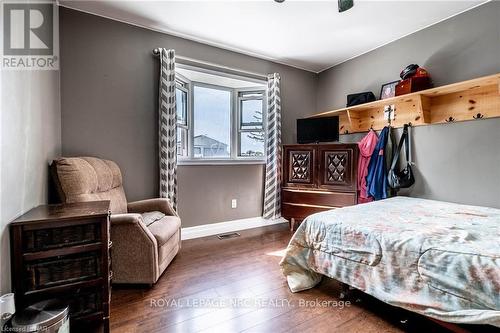 172 Barrick Road, Port Colborne, ON - Indoor Photo Showing Bedroom